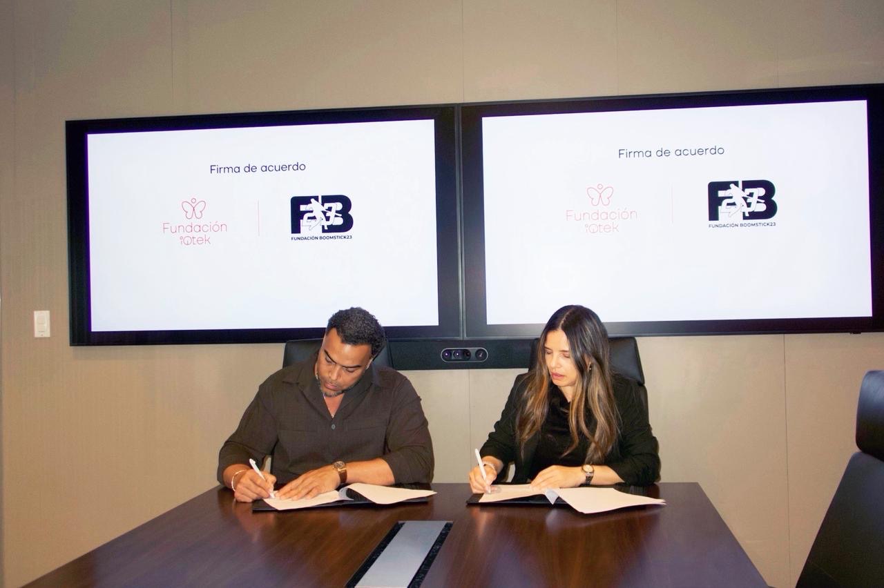 Fundación iQtek y Boomstick23 Foundation impulsan formación tecnológica para jóvenes vulnerables